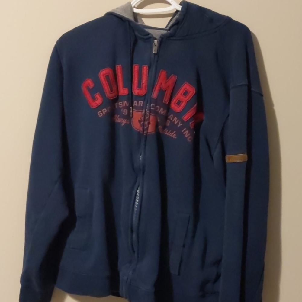 Columbia hoodie